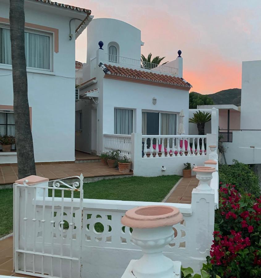 Hotel Paraiso Del Mar Нерха Экстерьер фото