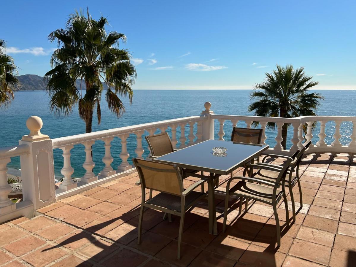Hotel Paraiso Del Mar Нерха Экстерьер фото