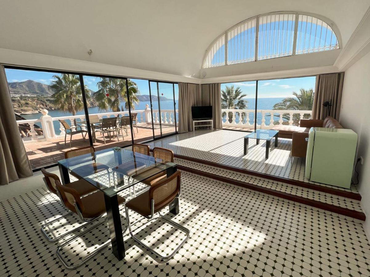 Hotel Paraiso Del Mar Нерха Экстерьер фото